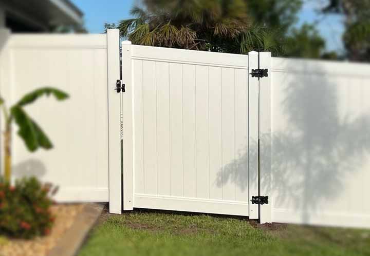 The Privacy Fence Package also includes a free gate