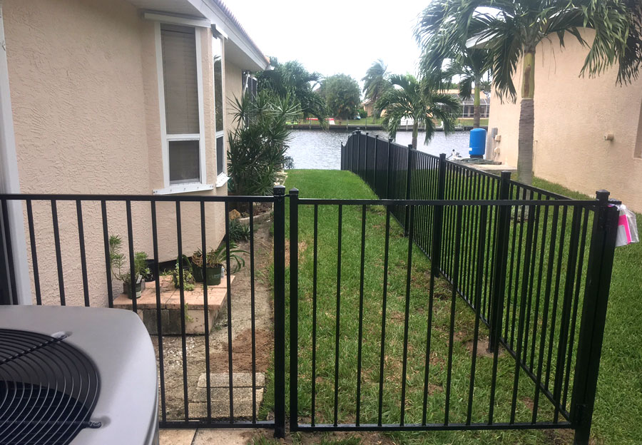 Aluminum Fence Features - Low-Maintenance